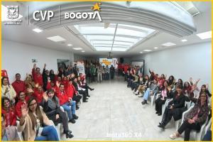 El evento conmemorativo estuvo marcado por la gratitud y el reconocimiento al trabajo incansable de la CVP a lo largo de su historia. La celebración contó con la intervención del director de la entidad, Juan Carlos Fernández, quien expresó su orgullo por hacer parte de este equipo y reafirmó el compromiso de la CVP con la transparencia y la eficiencia en la gestión pública: